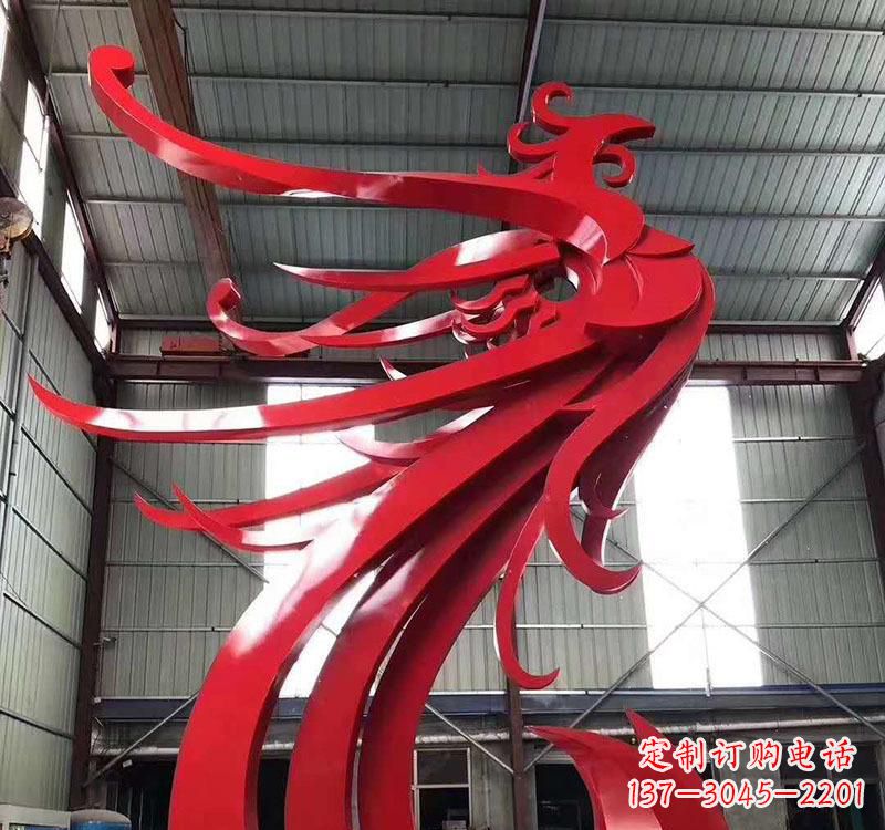 赣州不锈钢凤凰雕塑高雅而精致