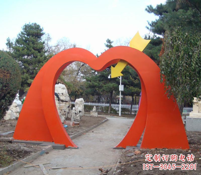 赣州不锈钢拱门雕塑给空间增添灵动之美