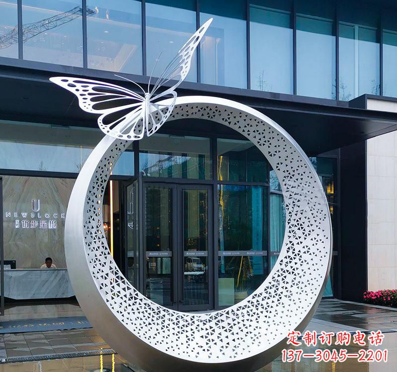 赣州不锈钢园林戒指雕塑精美细腻的艺术品