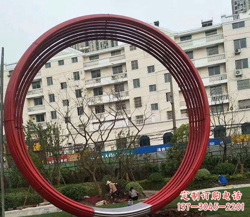 赣州不锈钢圆环雕塑精致而经久耐用