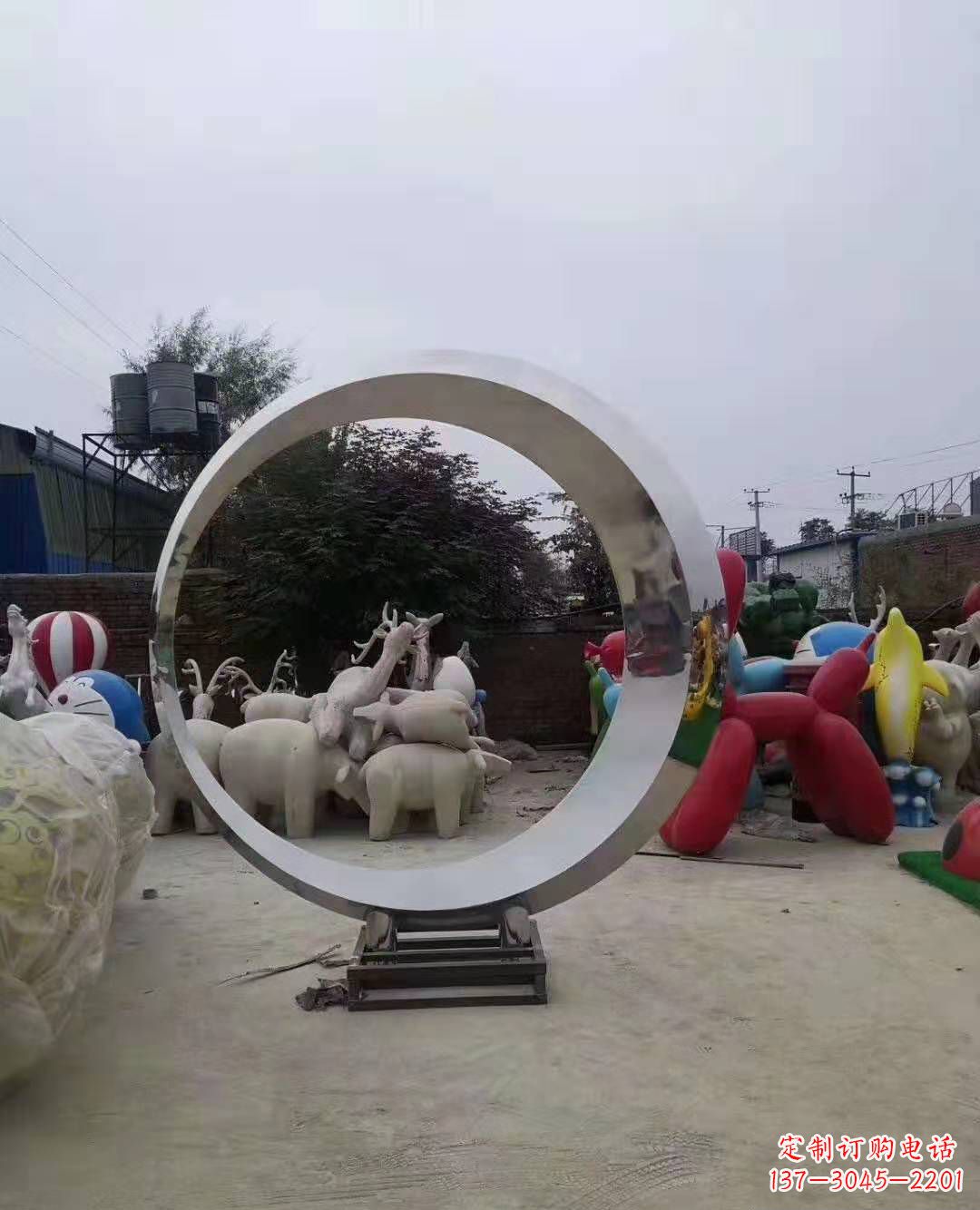 赣州不锈钢圆环雕塑,点缀环境美景