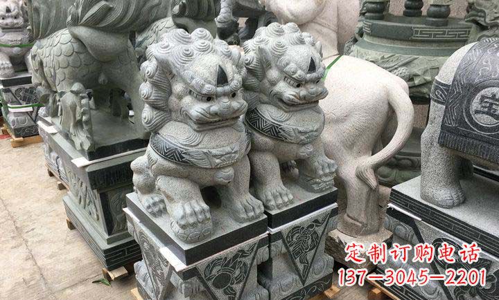 赣州瑞士狮子门口雕塑