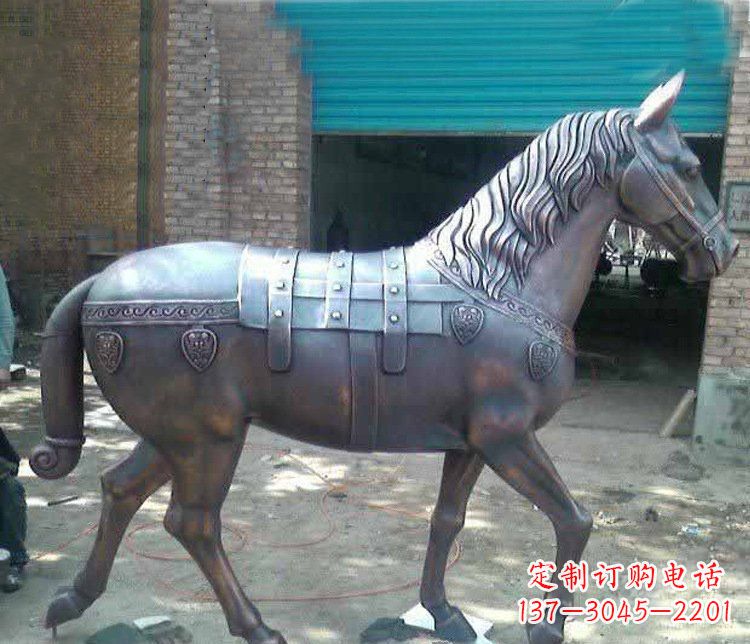 赣州马铜雕塑传递草原动物的非凡魅力