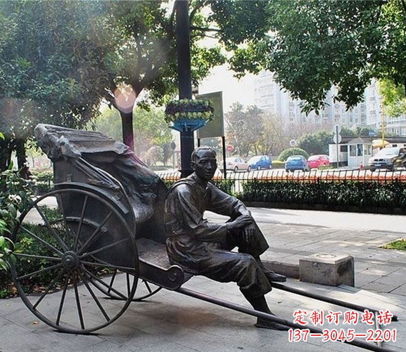 赣州城市接头黄包车夫铜雕——记录城市历史的缩影
