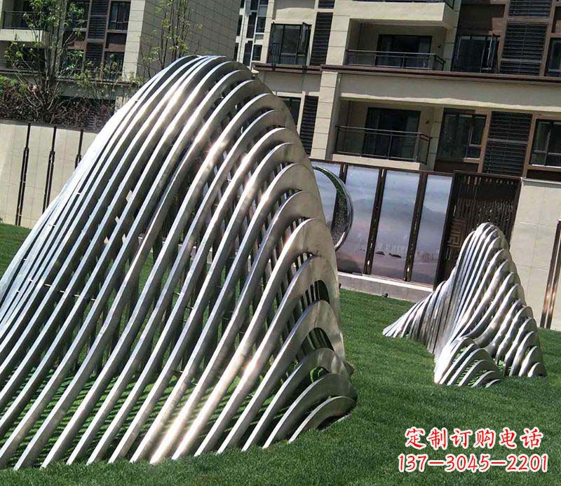 赣州不锈钢假山雕塑——电镀之美
