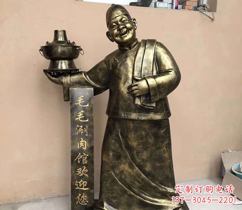 赣州店小二铜雕——精致细腻的艺术之美