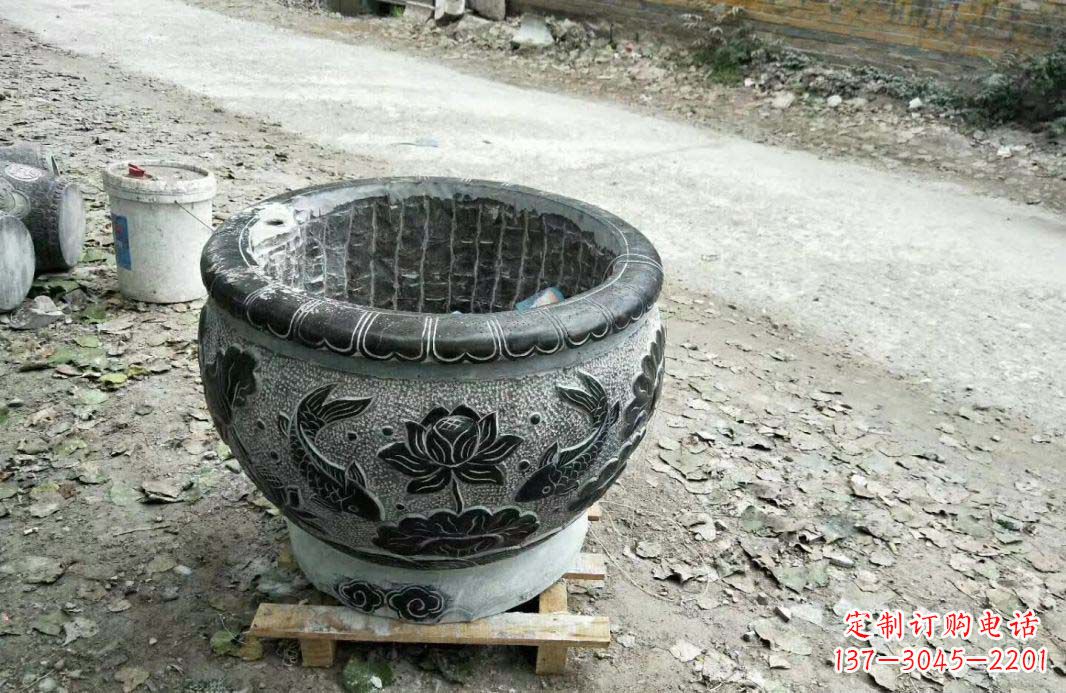 赣州仿古圆形水缸石雕