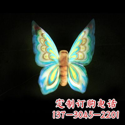 赣州蓝色闪耀的夜晚——37x48x20”发光蝴蝶雕塑