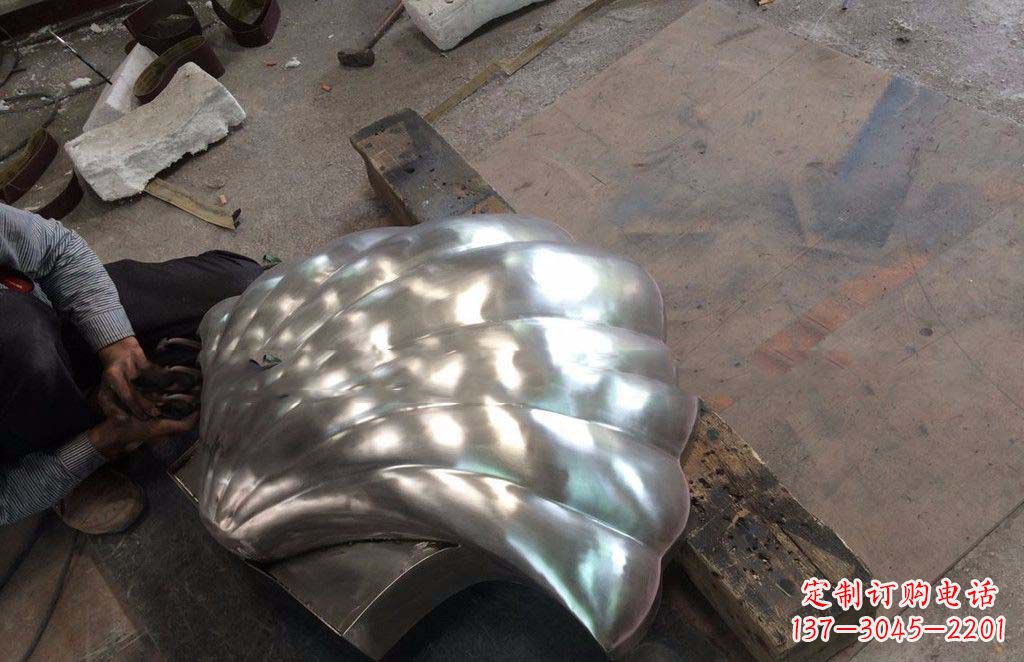 赣州精致现代的不锈钢贝壳雕塑