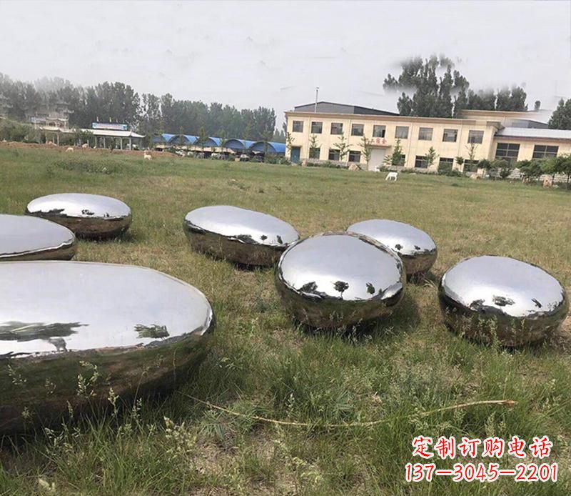 赣州精美不锈钢水滴景观雕塑