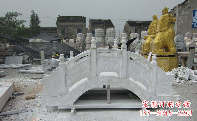 赣州精美的大理石拱桥雕塑