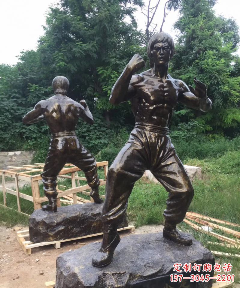 赣州荣耀李小龙,经典之作——“功夫之王”铜雕塑