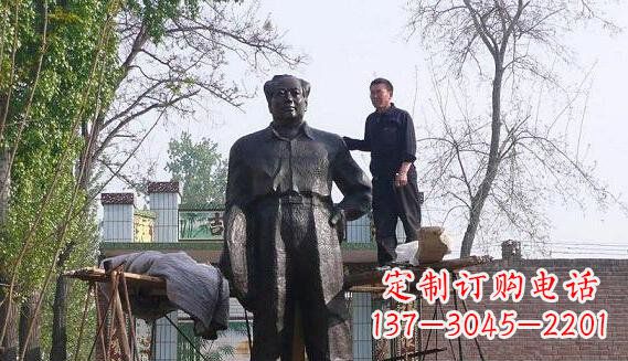 赣州荣耀无双，中领雕塑推出毛主席伟人铜雕