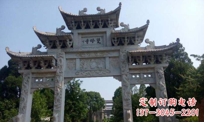 赣州寺庙三门五楼石牌坊