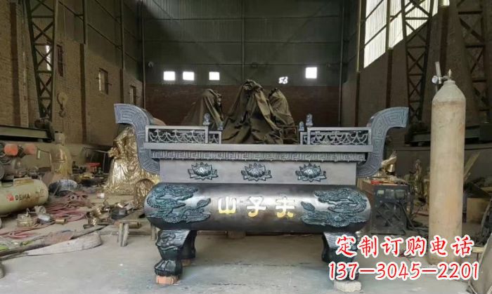 赣州寺庙香炉铜雕_2