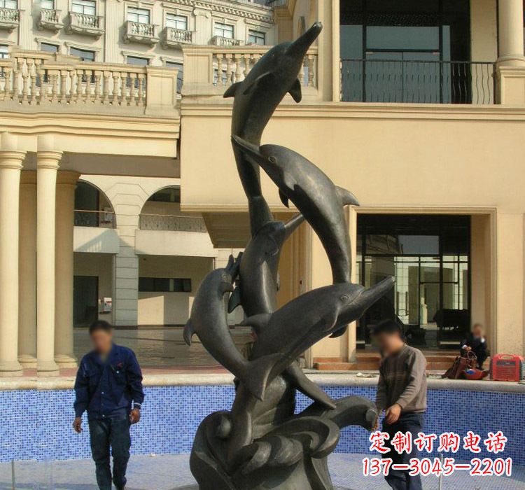 赣州跳跃海豚雕塑
