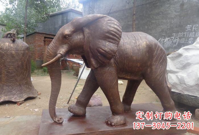 赣州铜大象雕塑