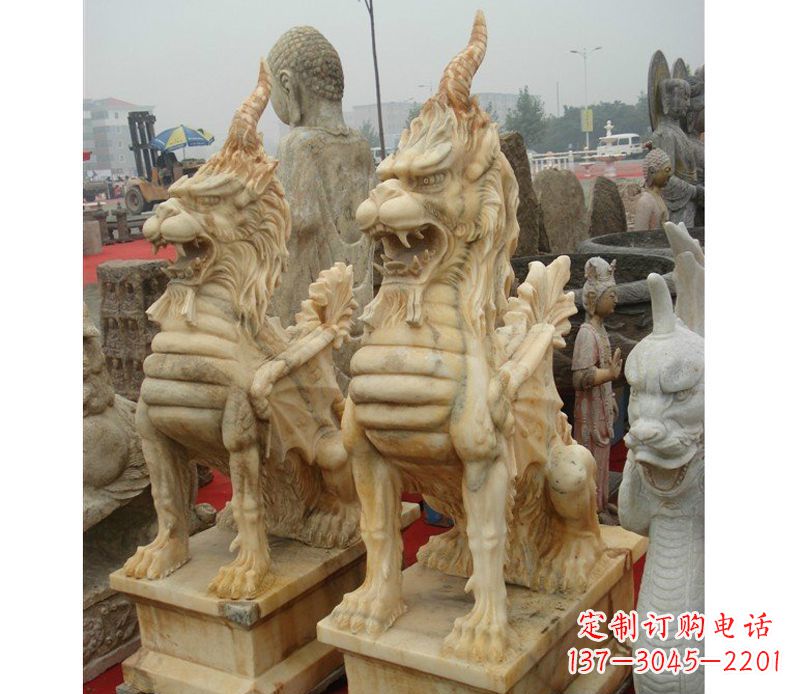赣州晚霞红独角兽雕塑