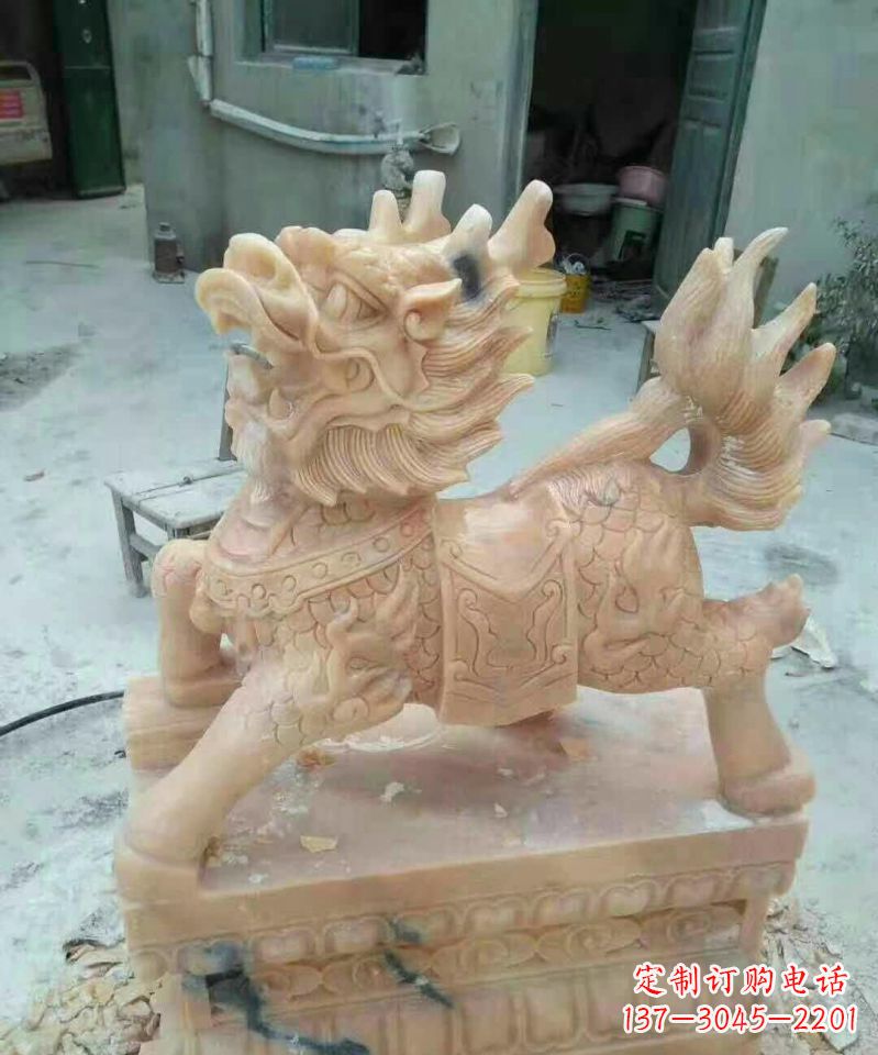 赣州晚霞红麒麟雕塑112