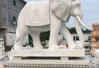 赣州精美汉白玉雕塑：观音大象