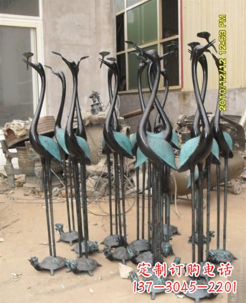 赣州仙鹤动物铜雕