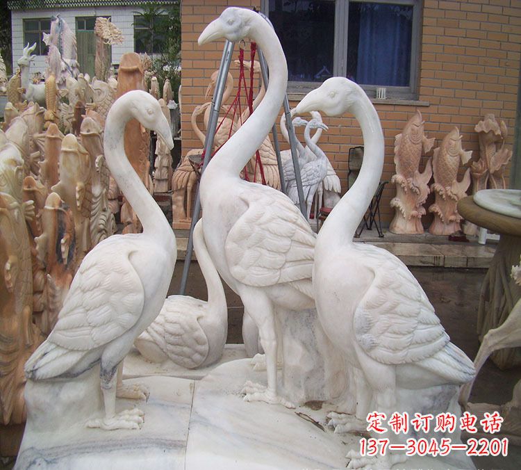 赣州仙鹤衔树枝 石雕