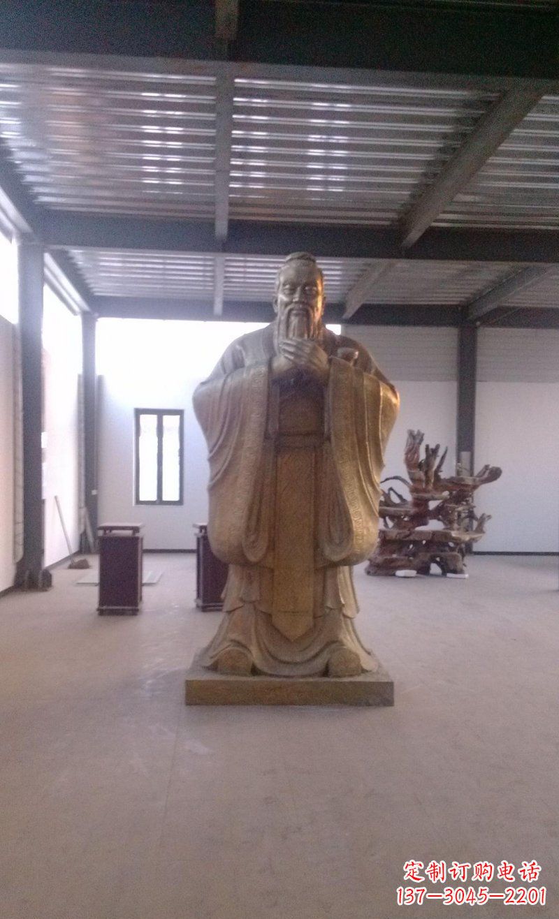 赣州校园仿铜老子玻璃钢名人雕塑